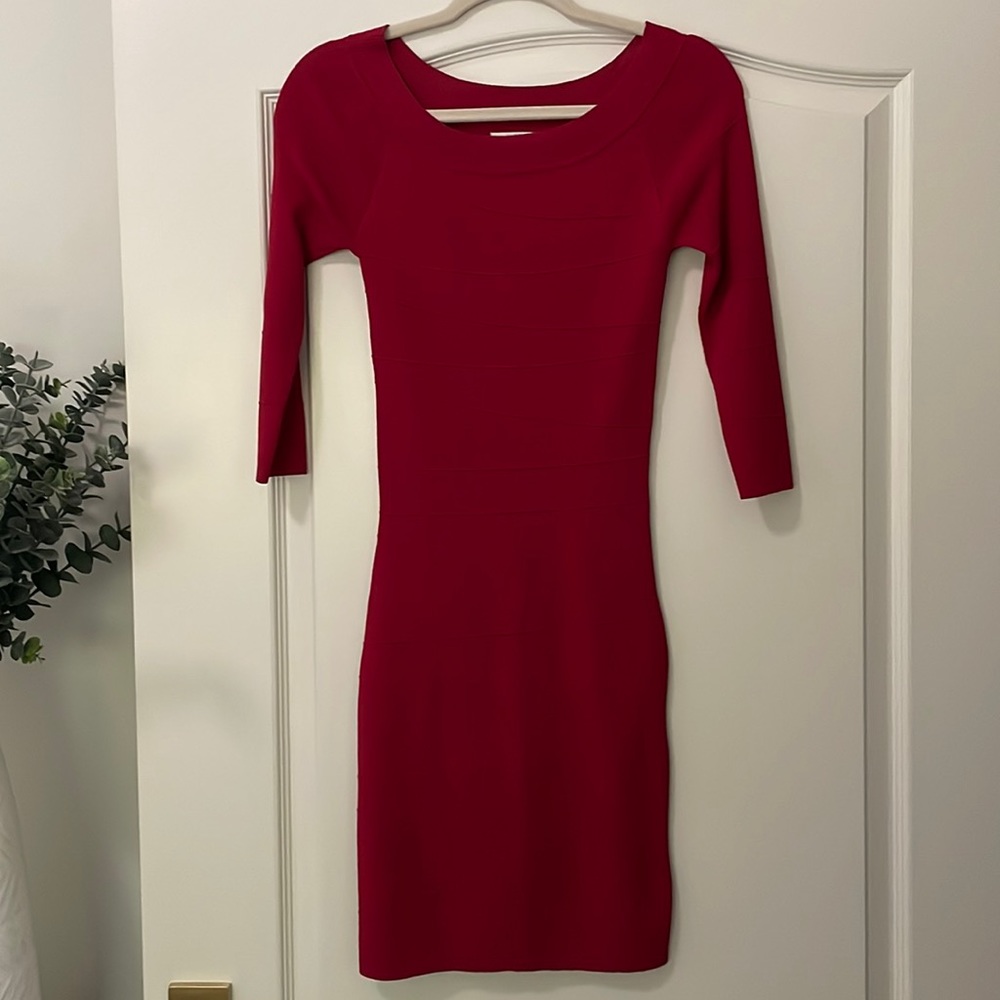 XS - Max Studio Specialty Products (M.S.S.P.) Red Half Sleeve Body Con Dress